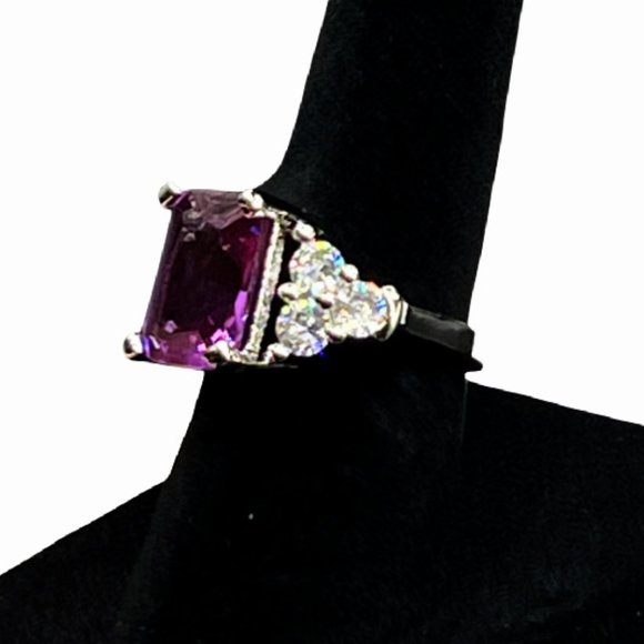 925 Silver Ring with Purple Stone and Rhinestones in size 7.5 - Picture 2 of 2